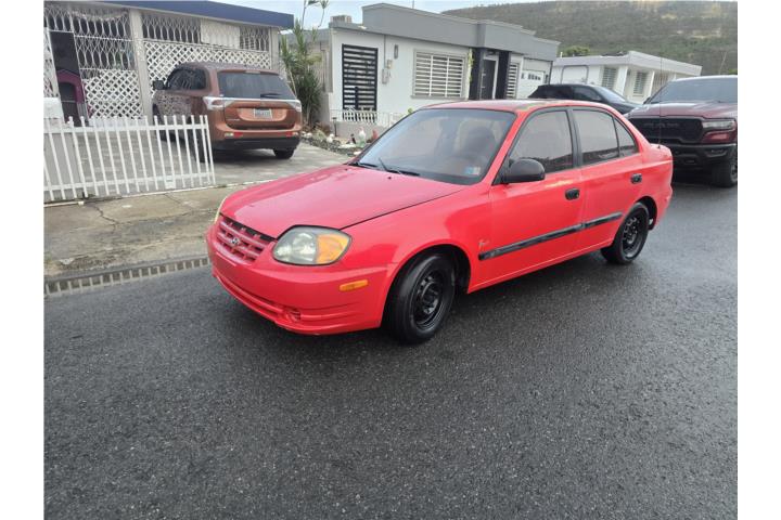 hyundai brío 2004