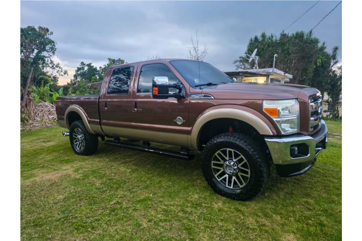 Ford 250 Lariat 6.7