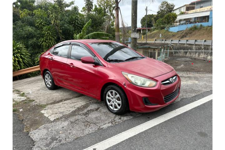 Se vende hyundai accent 2012 semi