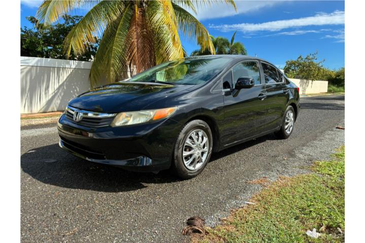 Vehículo Honda Civic 2012