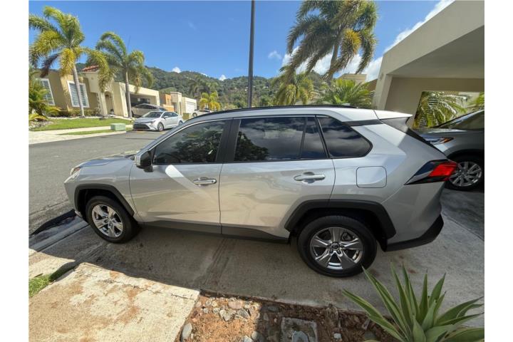 Toyota RAV4 XLE 2022 | 74K millas FULL extra