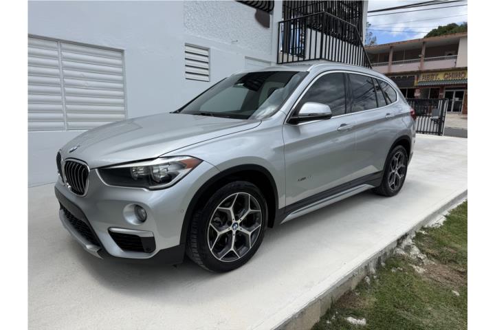 BMW X-1 2016 SÚPER CLEAN