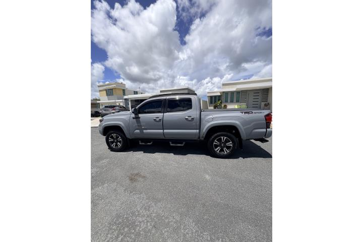 TOYOTA TACOMA 2019
