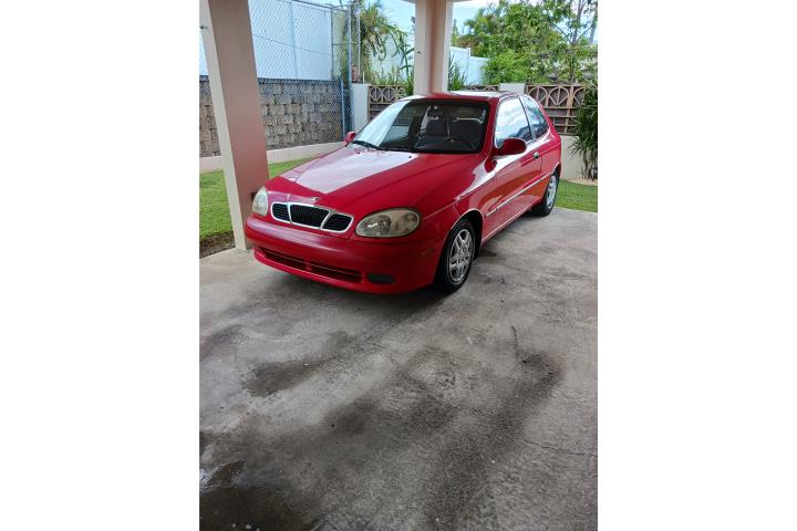Daew Lanos 2003 automatico$700.