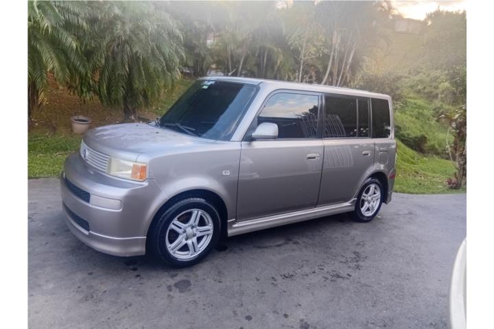 Scion xb 2005