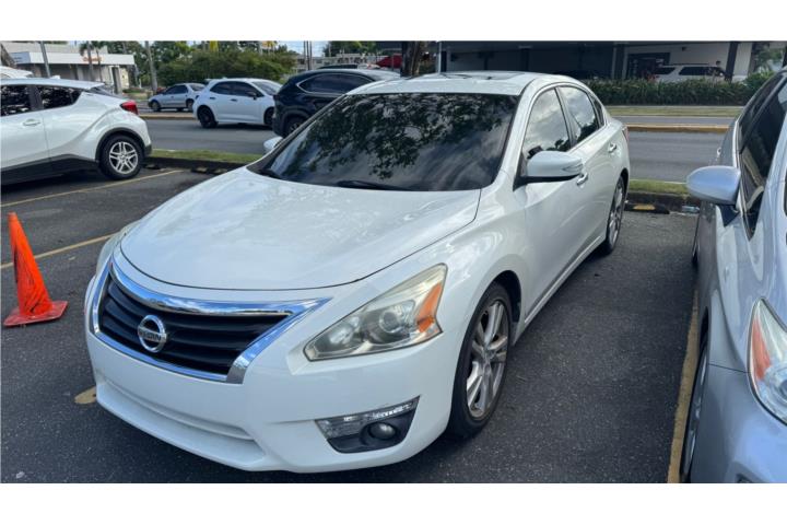 Altima 2013 motor 3.5 como nuevo poco millaje