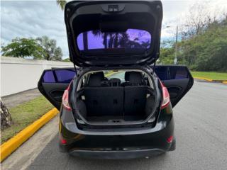 Ford Puerto Rico 2015 Ford Fiesta Hatchback 120hp, 1.6 liter