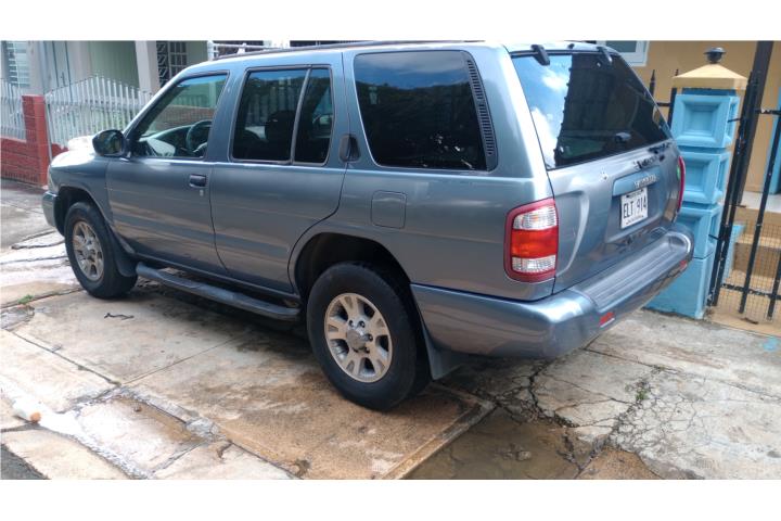 Nissan Pathfinder 2001