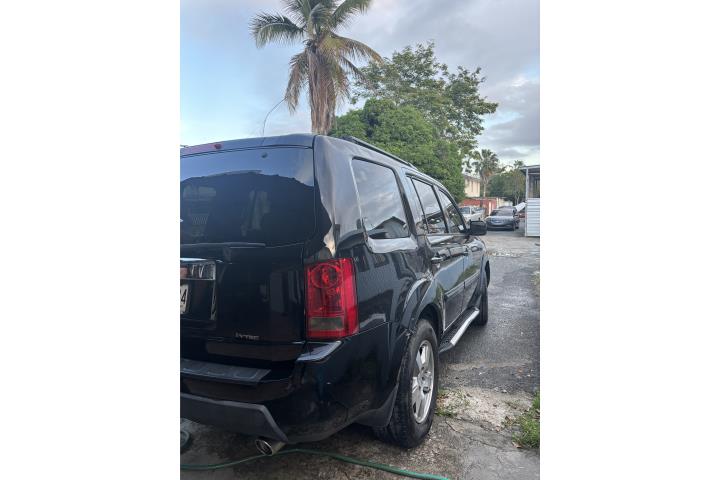 Honda Pilot 2011 muy bien cuidada $9,000