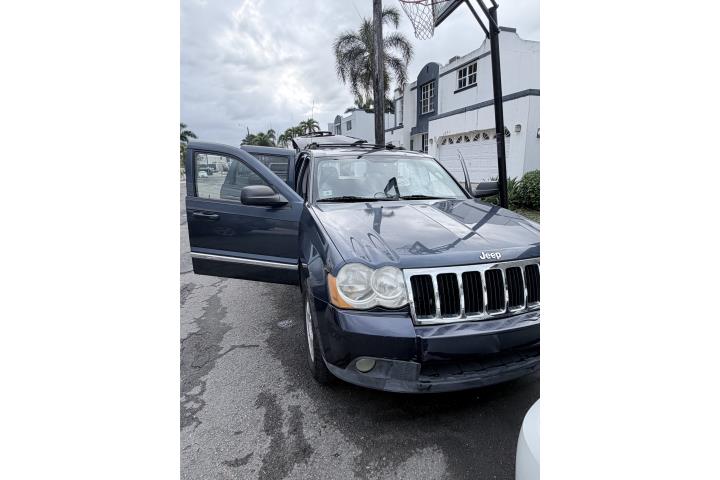 2010 Jepp Grand Cherokee Laredo
