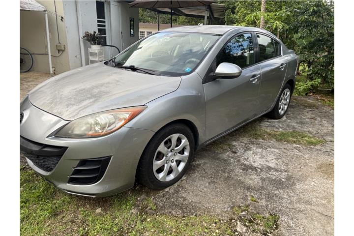 Mazda 3 2011 dañado