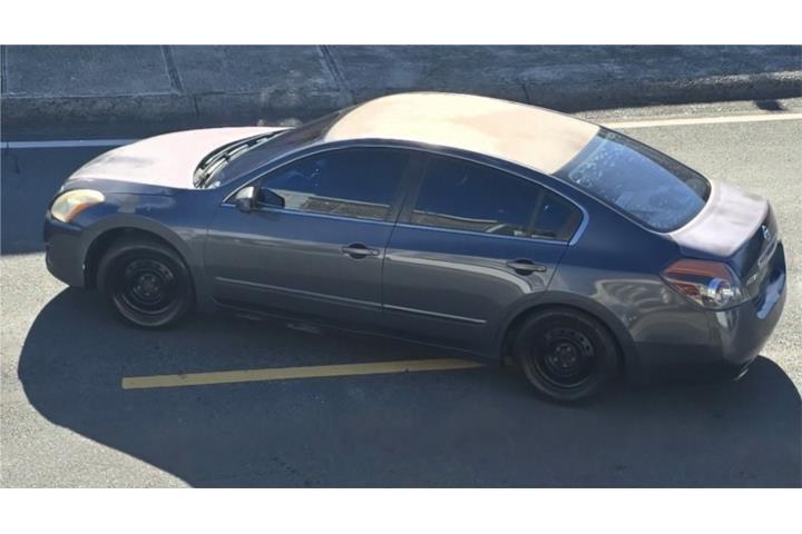Nissan Altima 2010