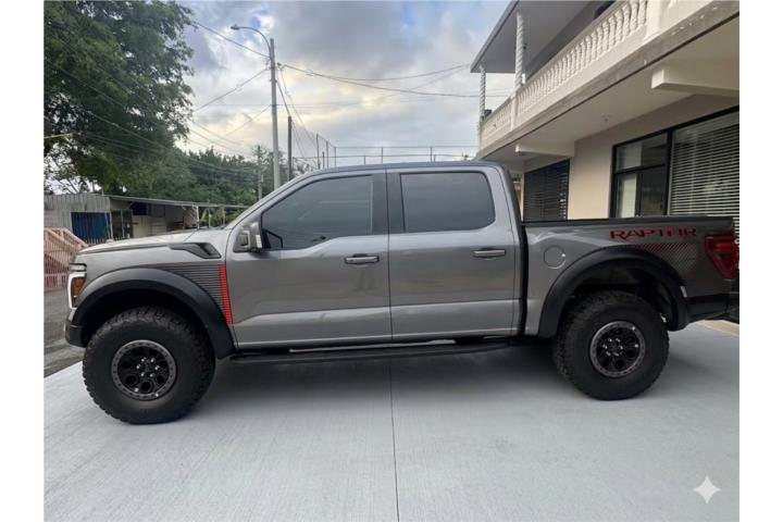 2025 Ford Esptor 37