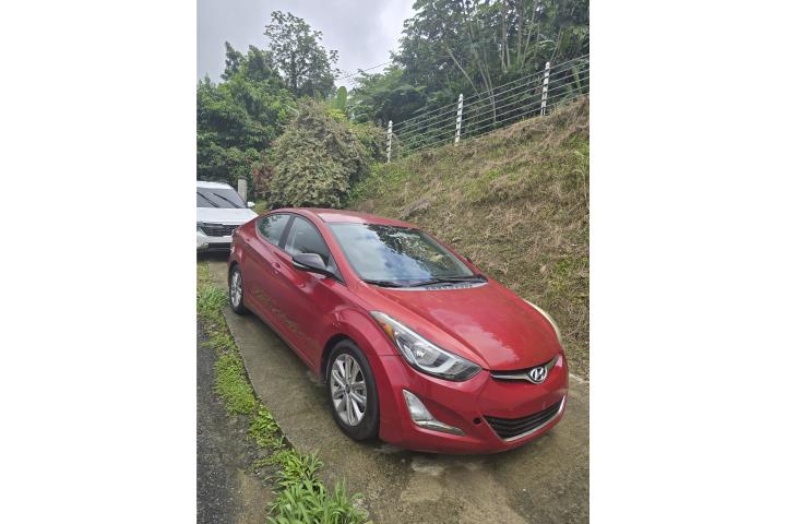 Hyundai Elantra 2016 casi nuevo unico dueño