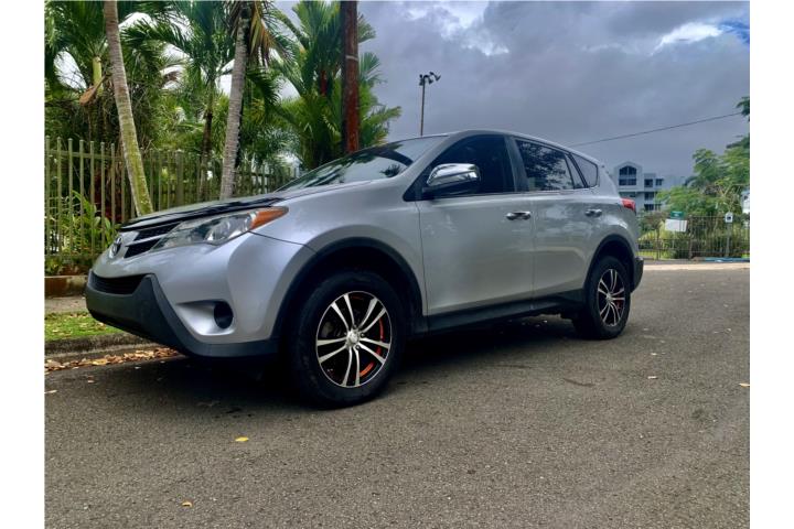 Toyota Rav4 LE ,2015 Automática