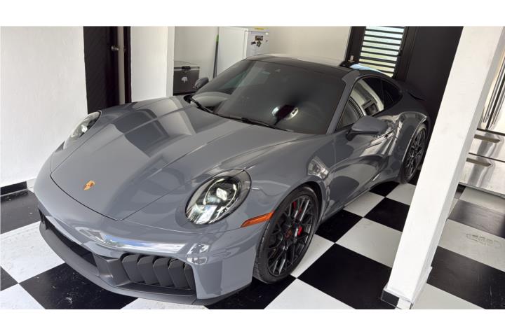 Porsche 911 GTS 2025