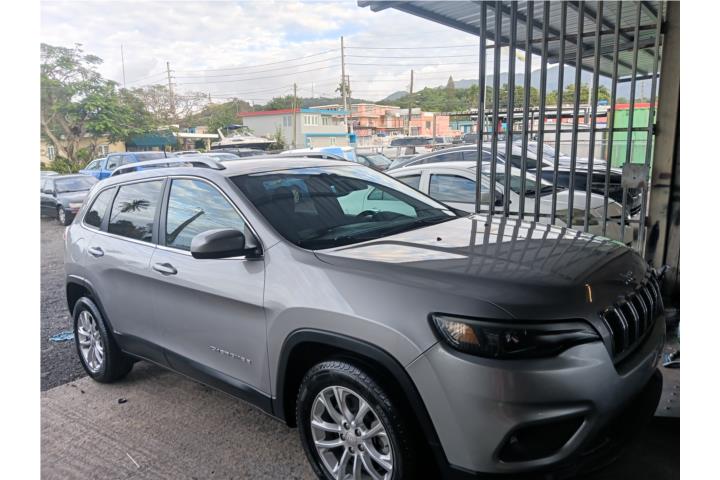 Jeep cherokee latitud  2019