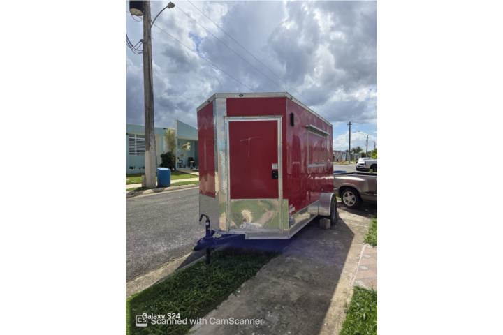 Se vende carreton Nuevo sin usar y camioneta