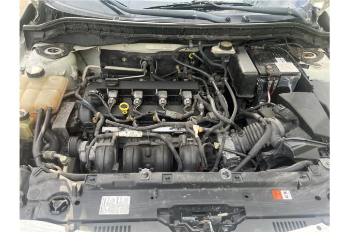 Mazda 3 venta 3,500 2012 Tiene malvete,no tie
