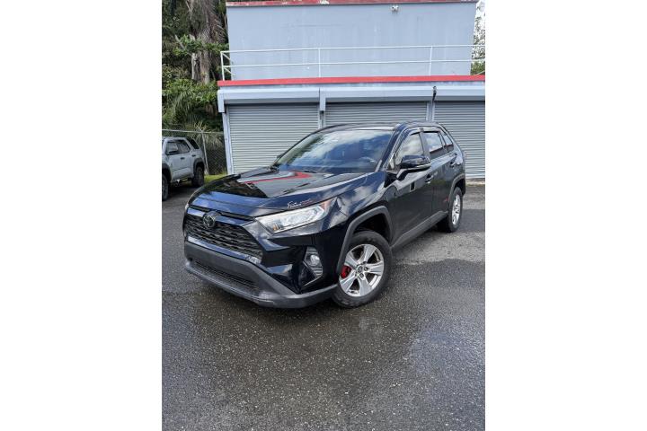 Toyota RAV4 XLE Piel