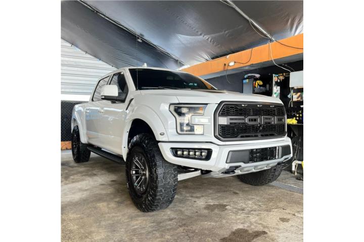Ford Raptor 2019 802A