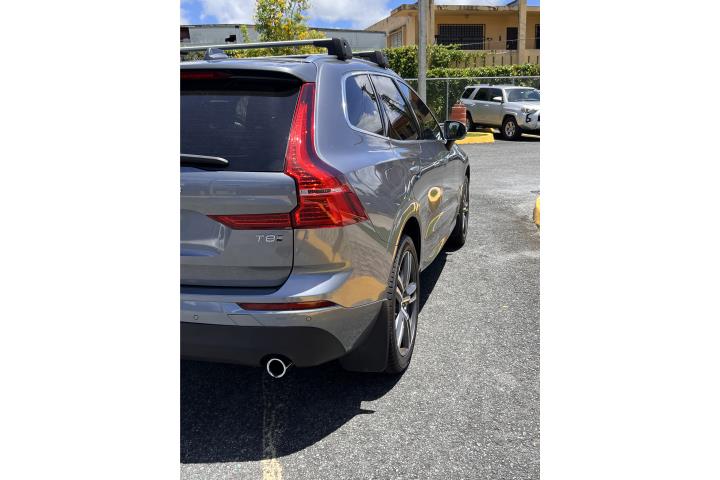 Volvo XC60 Plugin T8 Momentum Plus
