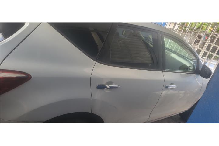 Nissan  2011