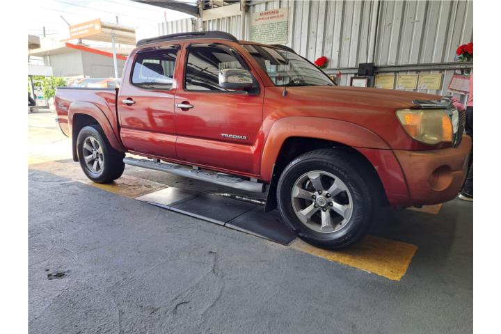 Toyota tacoma 2006 $12,500