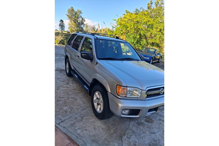 Nissan Pathfinder 2004