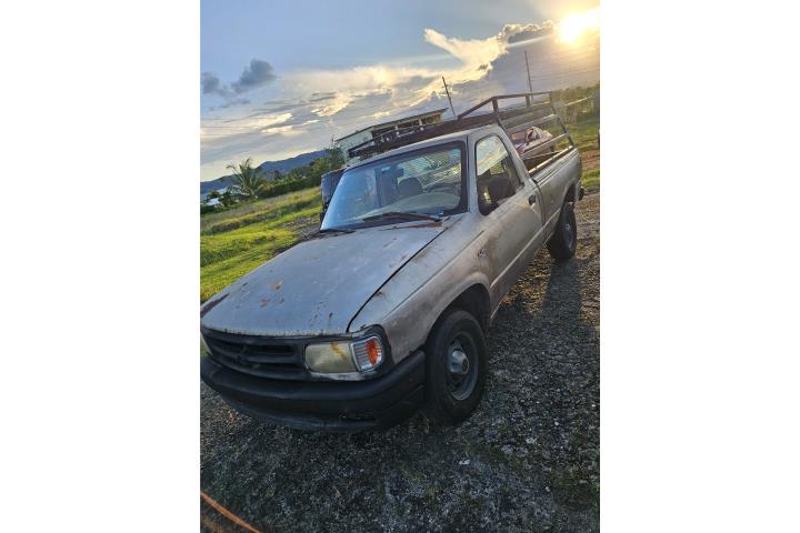 Mazda b2300 1995