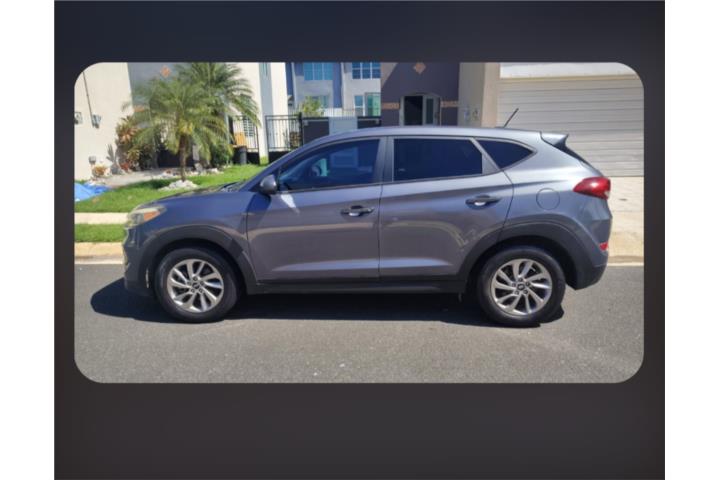 Hyundai Tucson 2016 135,000 millas