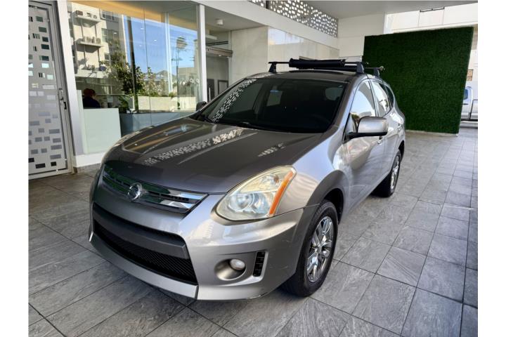 NISSAN ROGUE KROM (83K MILLAS)