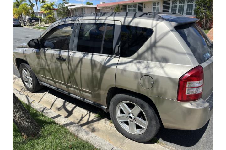 Jeep Compass $1,000 A/C Radio para Mecanico