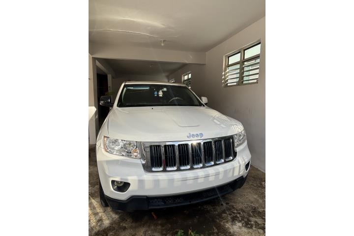 Jeep Grand Cherokee 2012  $6,500 (negociable