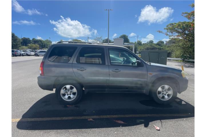 Mazda Tribute DX - 2002 (SUV)