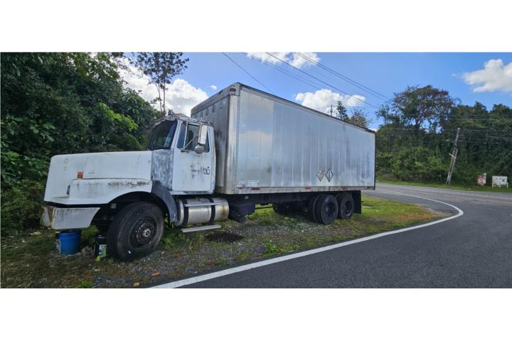 Camión Volvo 1995 doble tren, motor reparado