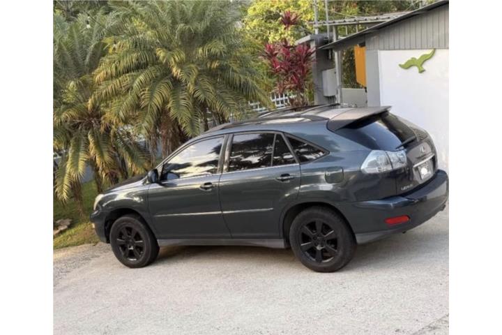 Lexus RX 330 con marvete