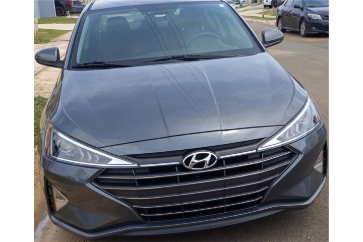 Elantra SE Hyundai