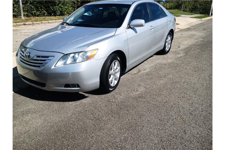 $5,800 Toyota Camry 09 aut ac
