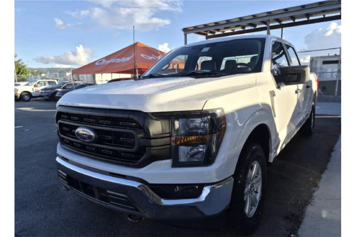 Ford F-150 XL 2023. (4x4)