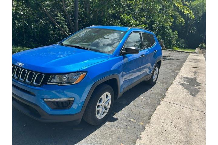 JEEP COMPASS 2018 POCO MILLAGE, COMO NUEVA