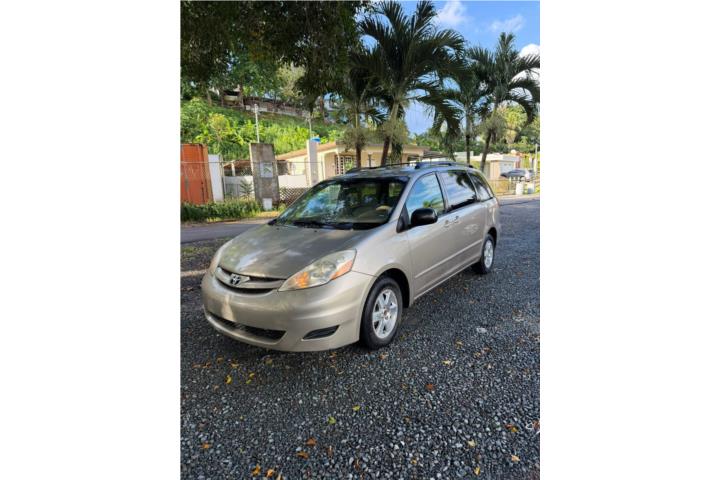 Toyota Sienna 2007