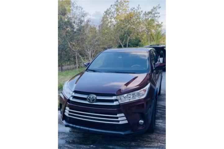 ¡Aprovecha! Toyota Highlander LE 2019