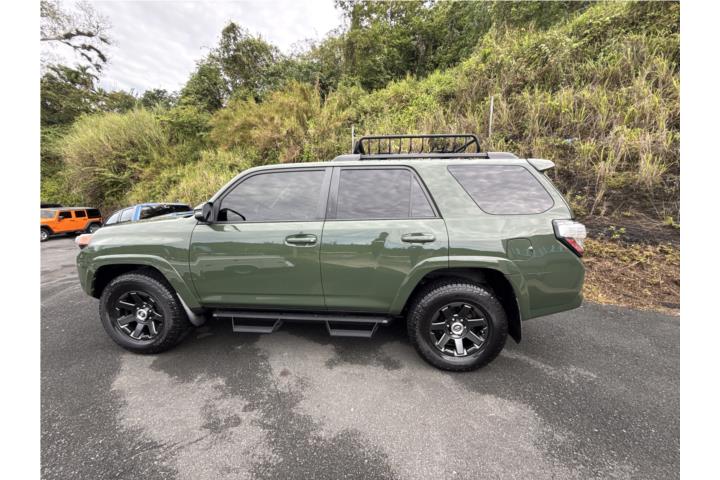 Toyota 4Runner TRD OFF Road 4x4 Premium 2021