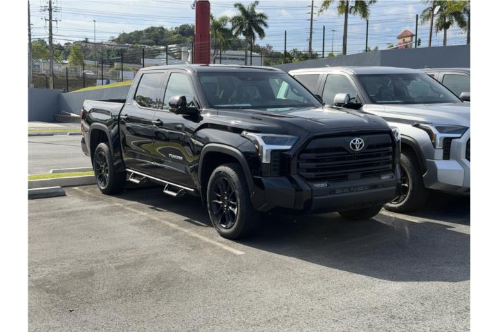 Toyota Tundra SR5 PREMIUM 4x4
