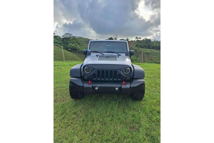 SV o SC 2008 Jeep Wrangler Millaje Bajo!