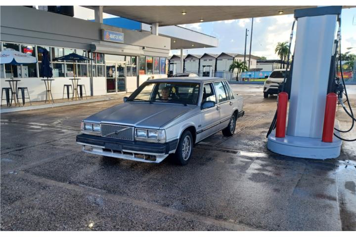 VOLVO 760 - 1984