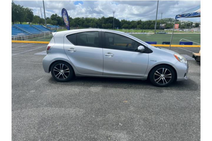 Prius C