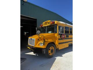 FreightLiner Puerto Rico guagua escolar