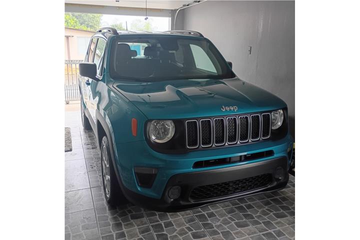 Jeep Renegade 2022 es 4WD con poco millaje